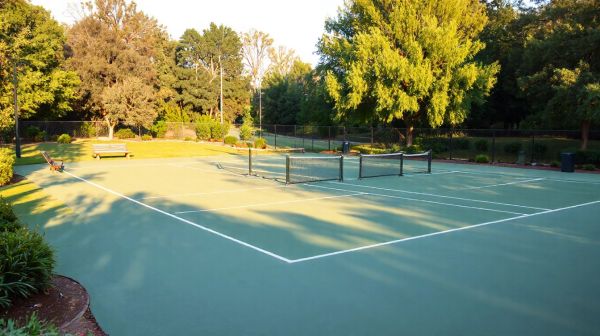 Top stratégies pour sélectionner un constructeur de terrain de pickleball